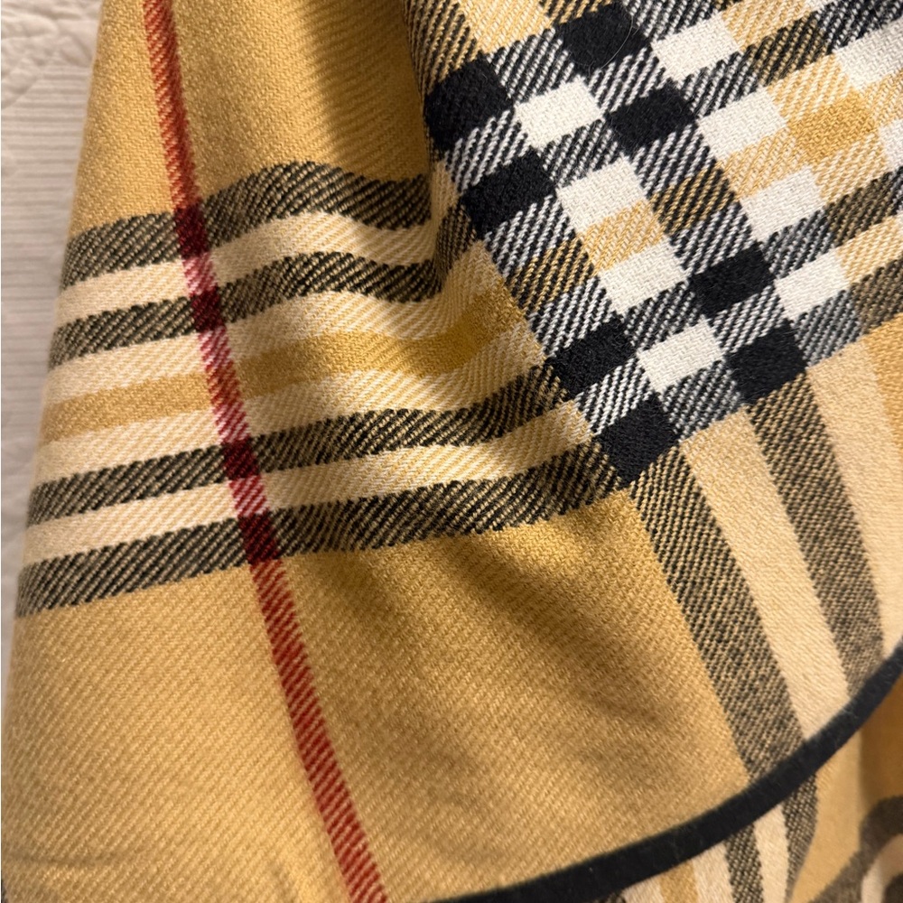 Plaid Patterned Scarf - Picture 3 of 7